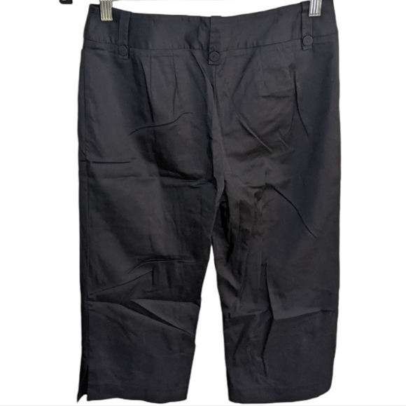 Ann Taylor LOFT Petites Black Capri Pants, Size 4P 🖤👖 - Picture 2 of 7